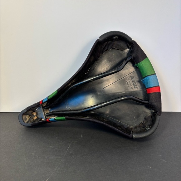 Vintage Avocet Spenco Gel W30 Mountain Bike Saddle - Picture 5 of 5